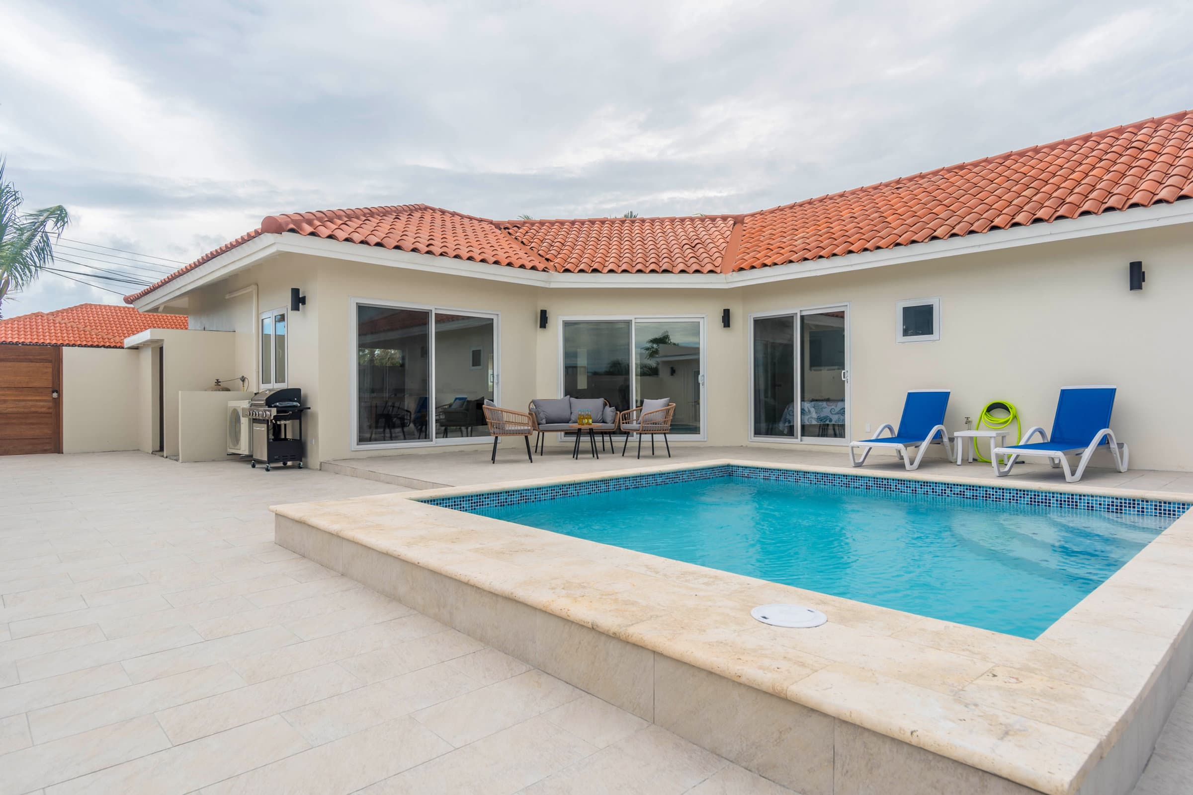 Stunning Newly Renovated Villa